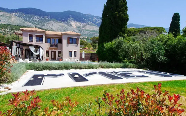 Villa Minetti in Lourdas