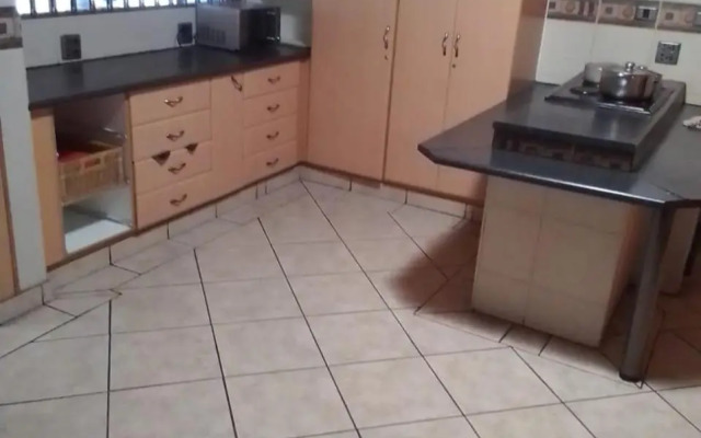 497 on west ave guest house