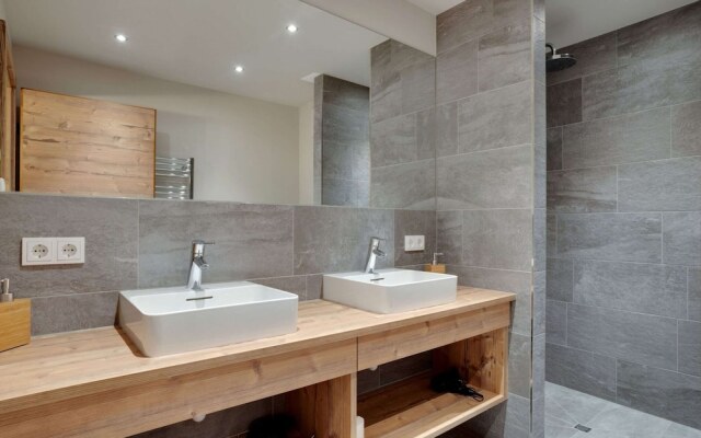 Chalet in Hollersbach / Salzburg Near ski Area