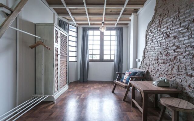 REST Ari Hostel