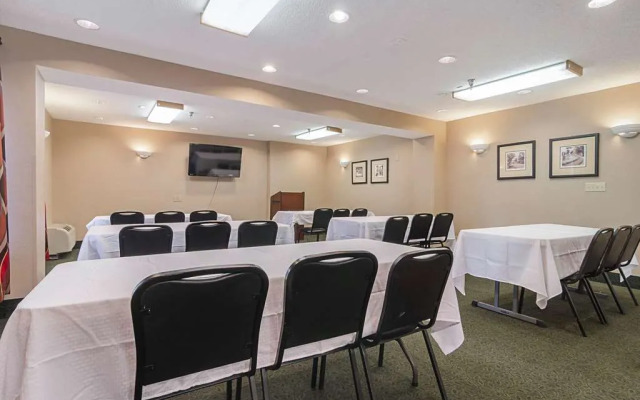 SureStay Plus Hotel by Best Western Durham Medical Center