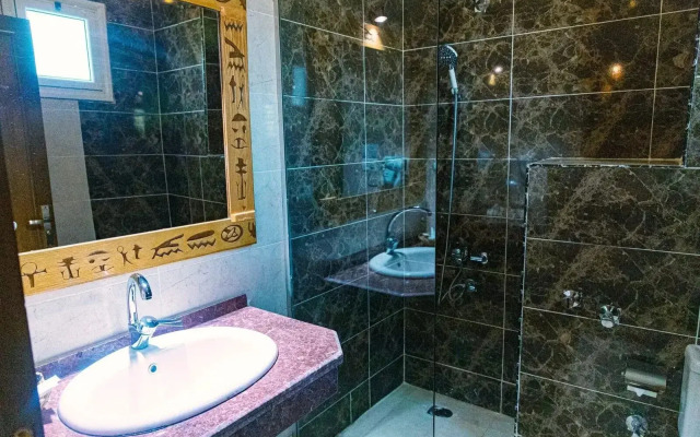 Jewel Howard Carter Hotel