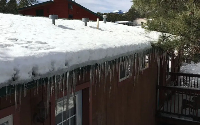 The Lodge at Lazy Bear Retreat