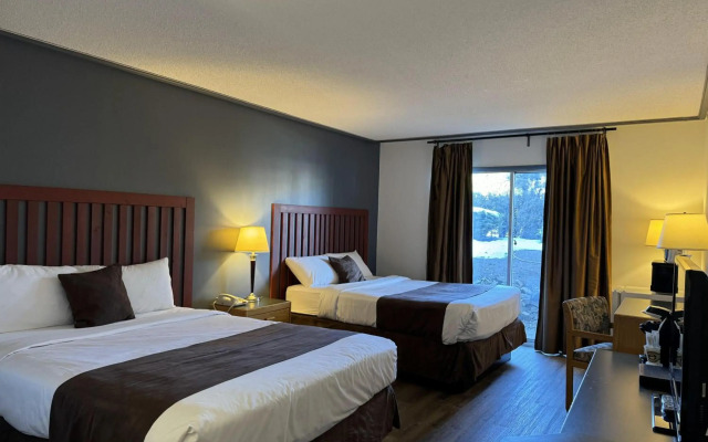 Divya Sutra Plaza and Conference Centre, Vernon, BC