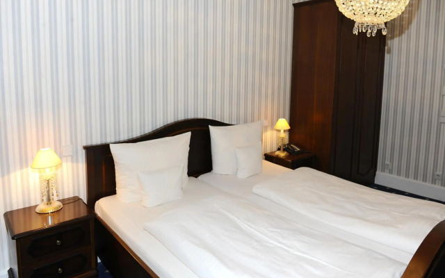 HELIOPARK Bad Hotel zum Hirsch