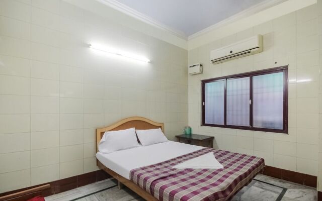 Spot On 46303 Mahalakshmi Inn