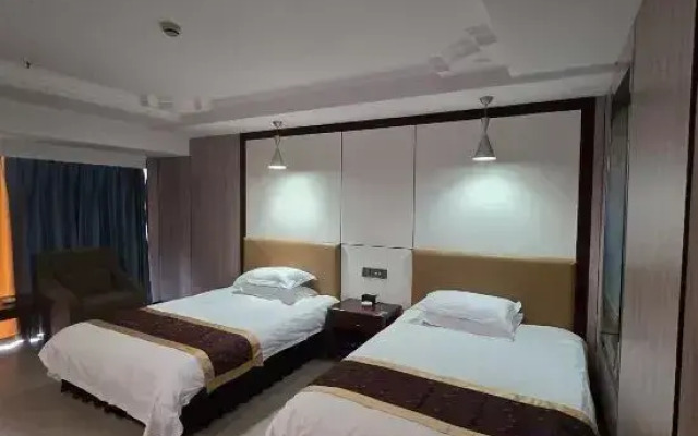 Yulongdu Hotel (Long-distance Passenger Transport Center)