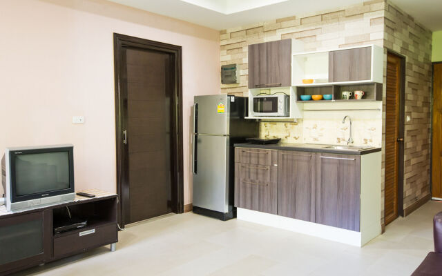Banlanna Services Apartment