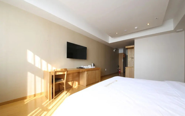 Lake45 Hotel