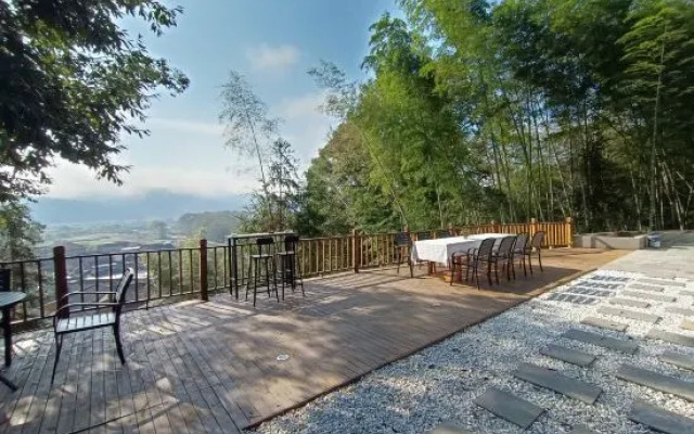 Fanjing Mountain Guoyun Mountain Residence