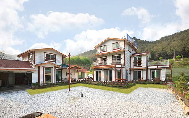 Jeongseon Jangsu Pension