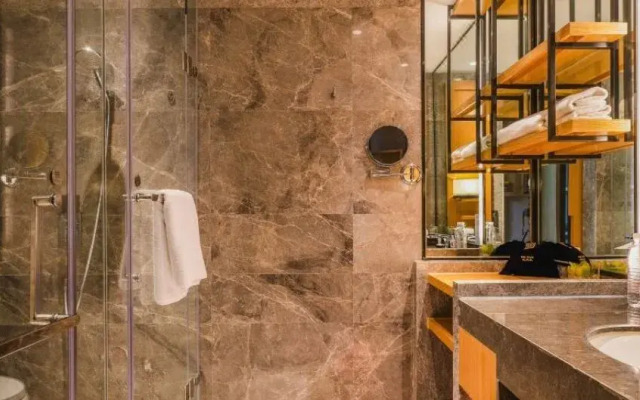 Maison New Century Hotel