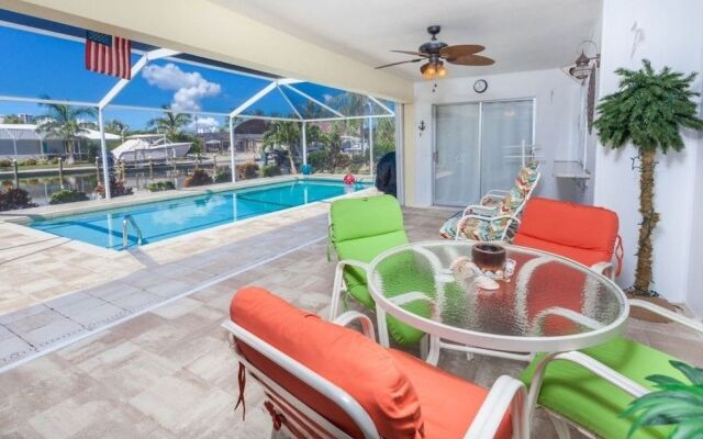 Palmview by RedAwning