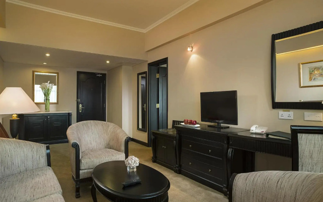 Celebrity International Grand Hotel