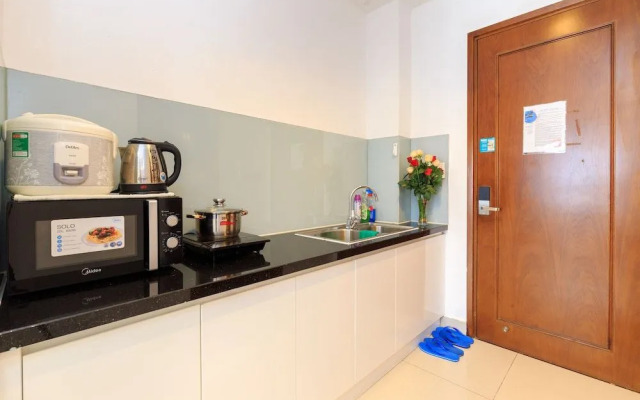 Le Hieu Apartment at Sky Center