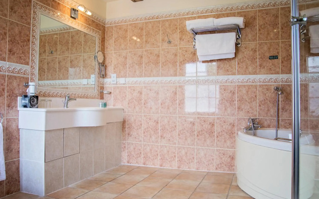 Waveney House Hotel