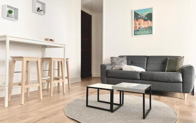 Bright 42m2 apartment fully renovated in 2021 #BT