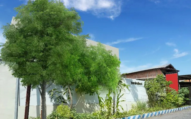 Oyo 91361 Benlin D'kost Syariah