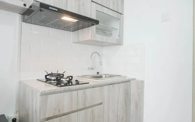 Cozy And Nice Studio At Amethyst Apartment