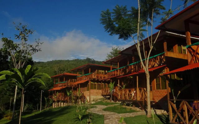 Las Jawas Lodge