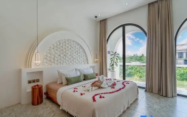 Unu V10 : Mediterranean 1BR W/ Rooftop & Pool - A Luxury Private Villa By Balinest Villas — 4-star hotel in Tumbak Bayuh