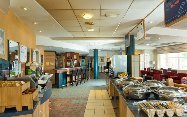 Holiday Inn Express Burton Upon Trent by IHG
