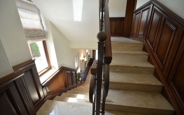 Noblesse Boutique Hotel