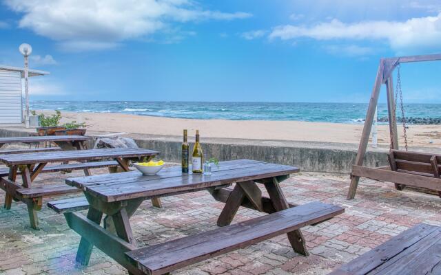 Gangneung Badajungwon Pension