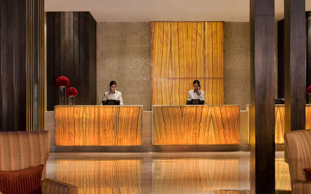 Courtyard by Marriott Gurugram Downtown