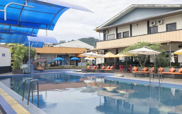 Grand Sari Hotel