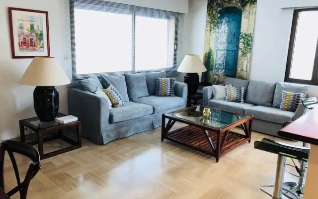 Gray D' Albion Apartment (Adults Only)