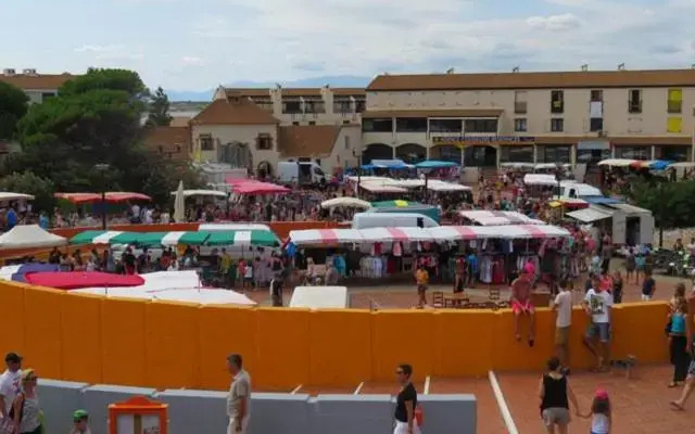 Appartement superbe vue -Climatisation - piscine - parking - 5MC317