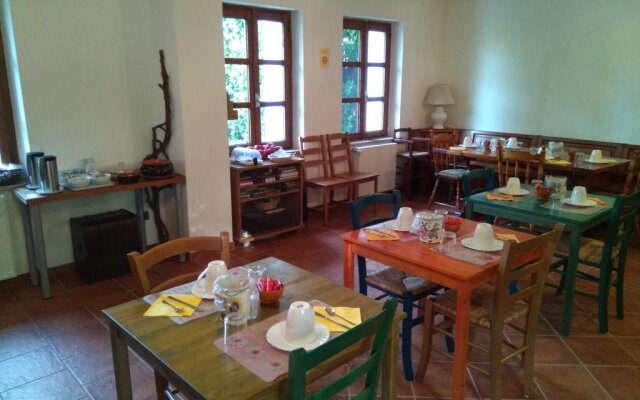 Al Campo Di Sotto Bed & Breakfast