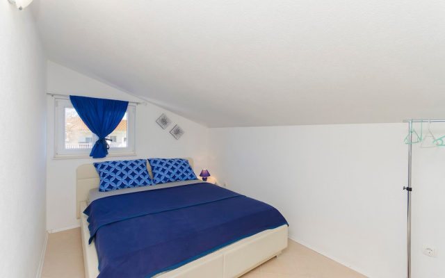 Apartments Snjezana