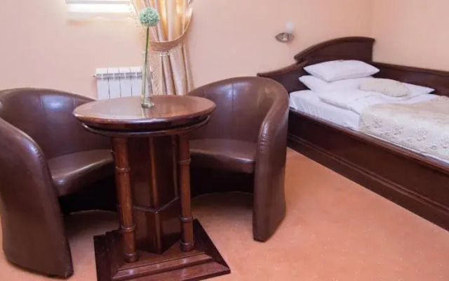 Garni Hotel Royal Crown