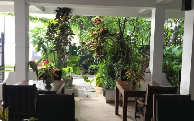 Unawatuna Beach Bungalow
