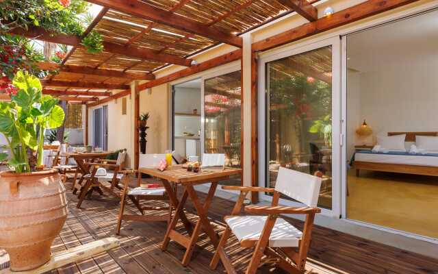 Dolphin Beach Studios Crete