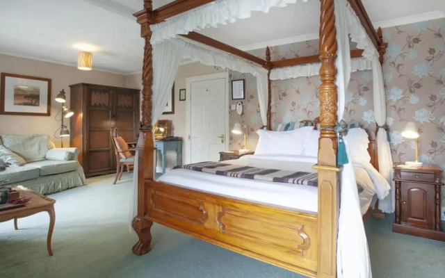 Lifton Hall