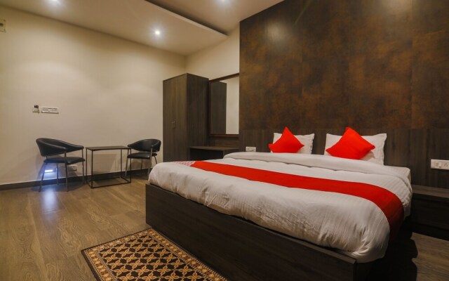 Capital O 36008 Comfort Hotel