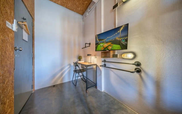 Pho Hostel