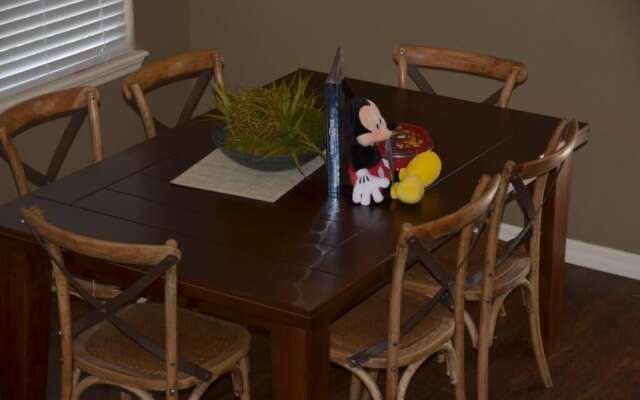 Lucaya 4 Bedrooms 3 Baths Townhome!