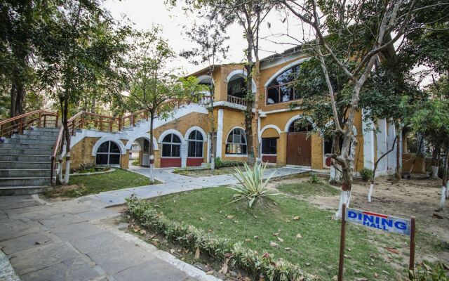 Jungle King Resort