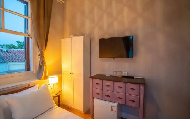 Ivy Ayvalik café & bar