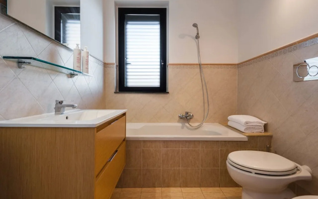 Sliqua House by Wonderful Italy