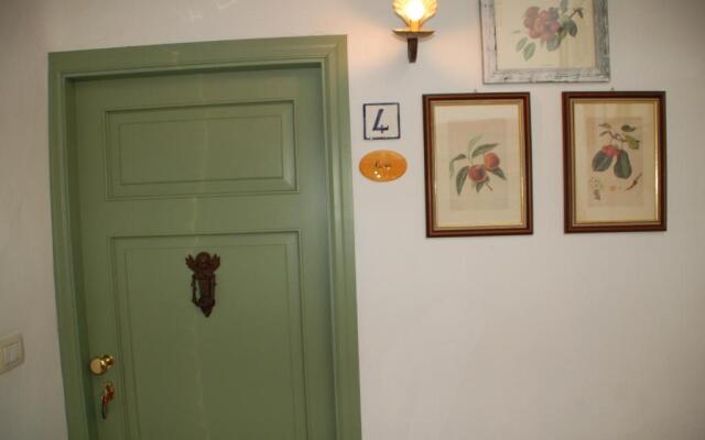 Casa Lapis