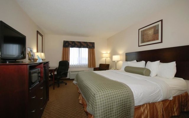 Baymont Inn & Suites Delaware