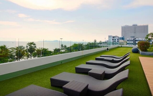 Cetus Beachfront Jomtien