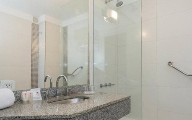 Urquiza Apart Hotel & Suites