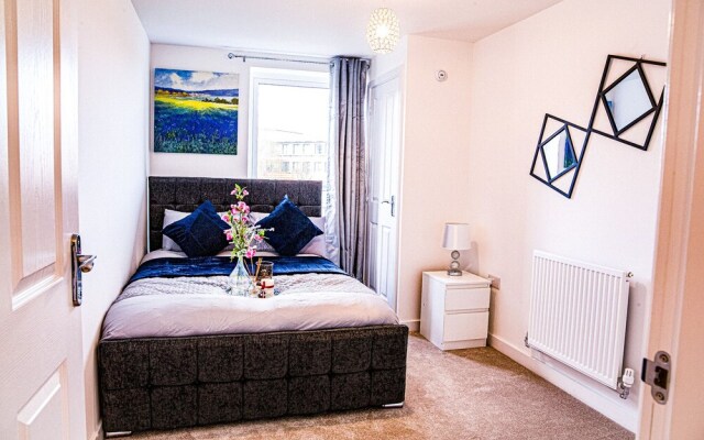 Luxury & Cosy new Build 2-bed Apartment in Chatham