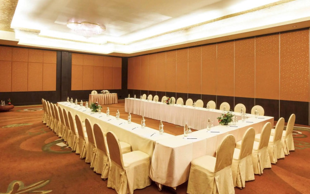 The Nouveau Chumphon Beach Resort & Golf